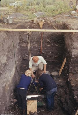 General - crew water - digging in n 4-6 e 16-18