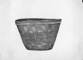 Basket with block pattern