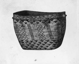 Basket with triangle line pattern